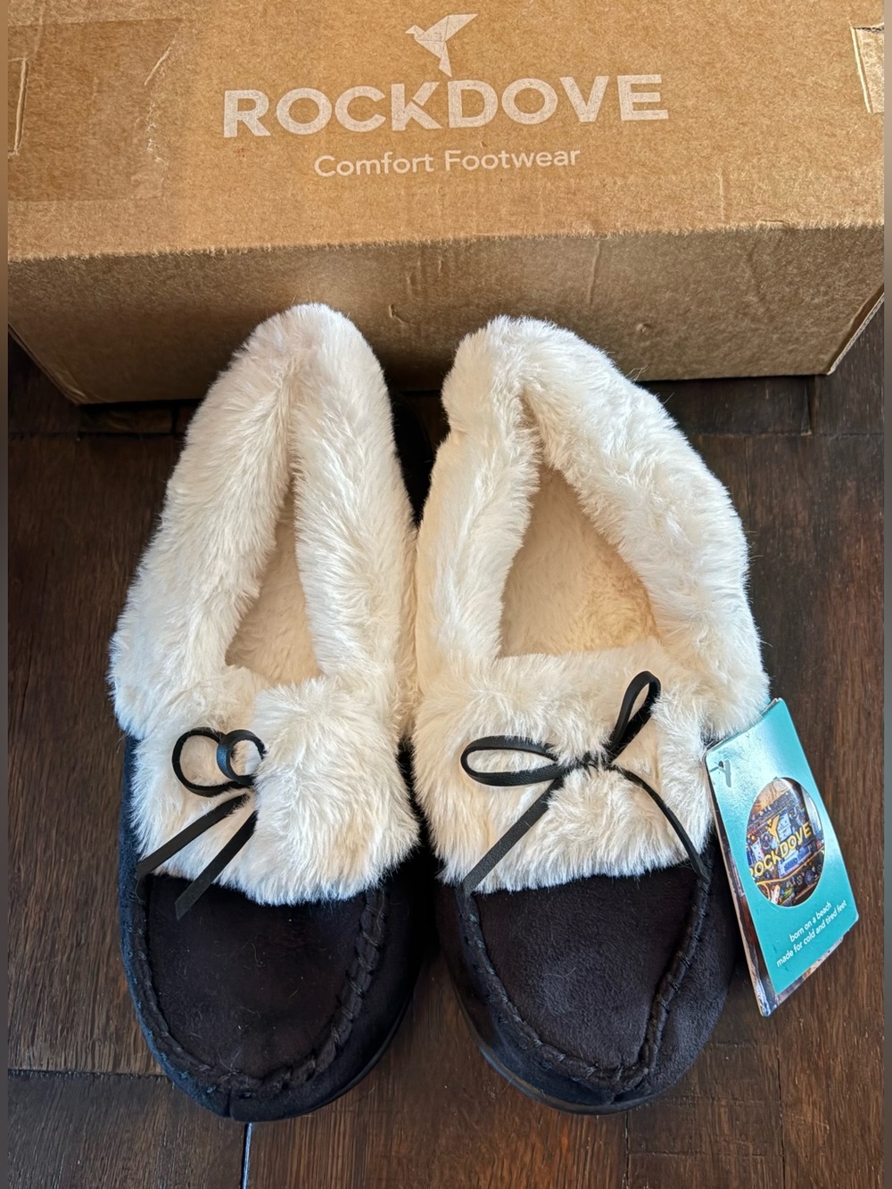 RockDove Black Micro Suede Moccasin Slippers Lined w/Cream Faux Fur 7 new in box